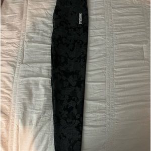 Gymshark Adapt Camo Leggings - Size Small
